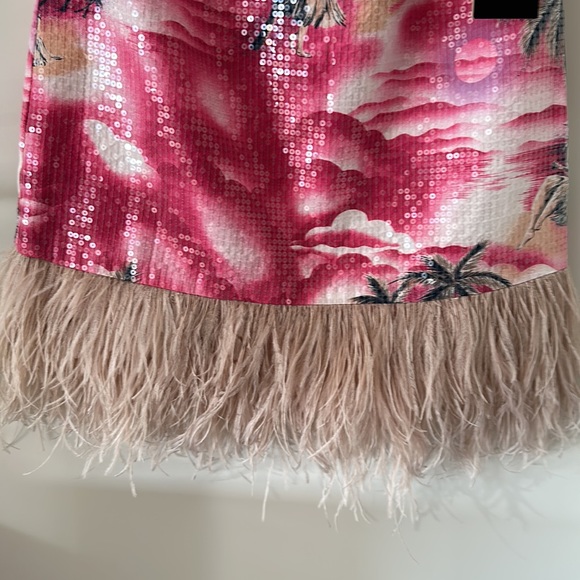Le Superbe Night Hawaiian Dress in Pink Sequin & Feathers - Picture 4 of 7